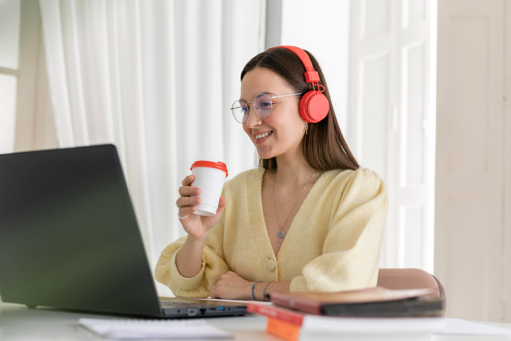 What to Learn to Stay Competitive in the Job Market: Top Skills for 2025